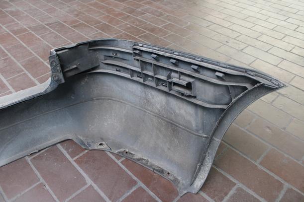 Foto: STOSSFÄNGER/ STOßSTANGE HINTEN ( VARIANT ) eines VW Passat Variant 2.3 V5 Attraction