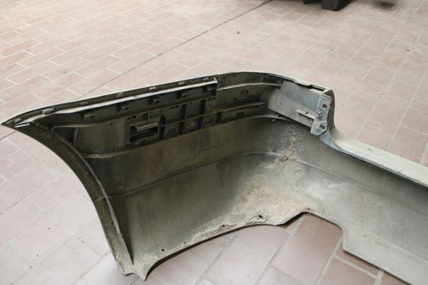 Foto: STOSSFÄNGER/ STOßSTANGE HINTEN ( VARIANT ) eines VW Passat Variant 2.3 V5 Attraction