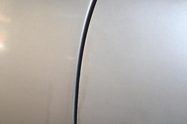 Foto: TÜR VORN RECHTS ( 2/3 TÜRER ) eines Seat Ibiza 1.4 16V Attraction