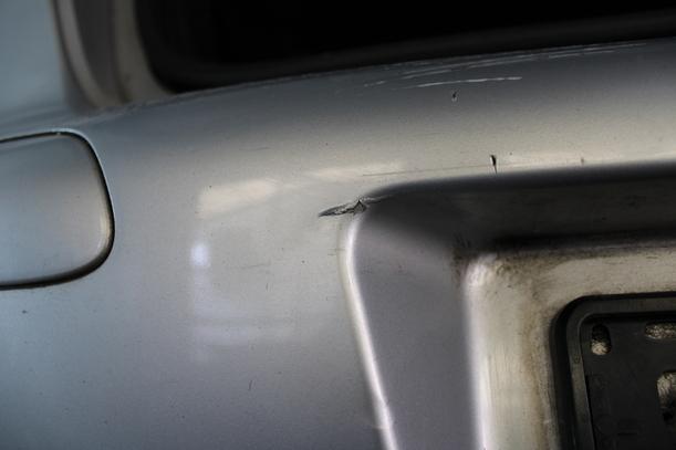 Foto: STOSSFÄNGER / STOßSTANGE HINTEN eines Seat Ibiza 1.4 16V Attraction