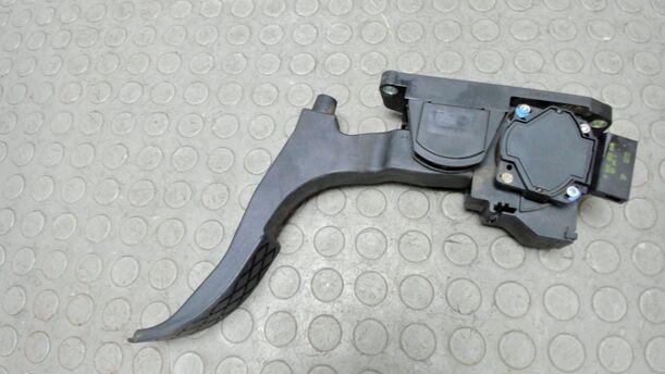 Foto: GASPEDAL eines Seat Ibiza 1.4 16V Attraction