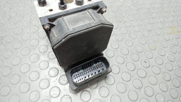 Foto: HAUPTBREMSAGGREGAT ABS eines Seat Ibiza 1.4 16V Attraction