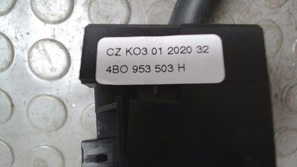 Foto: SCHEIBENWISCHERSCHALTER eines VW Passat Variant 2.3 V5 Attraction
