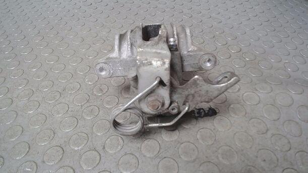 Foto: BREMSSATTEL HINTEN LINKS ( VARIANT / ZUBEHÖR ) eines VW Passat Variant 2.3 V5 Attraction