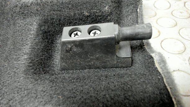 Foto: HUTABLAGE ( 2/3 TÜRER ) eines Seat Ibiza 1.4 16V Attraction