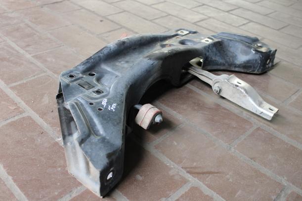 Foto: VORDERACHSE eines VW Fox 1.2 Attraction