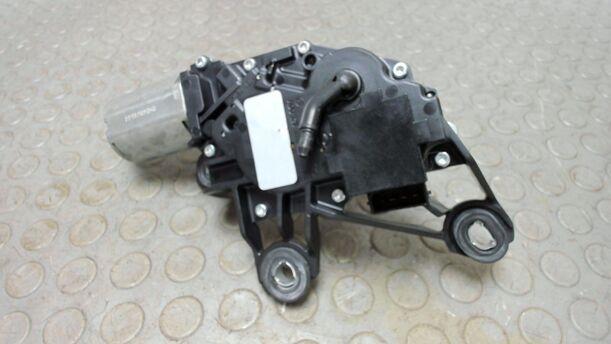 Foto: SCHEIBENWISCHERMOTOR HINTEN eines VW Fox 1.2 Attraction
