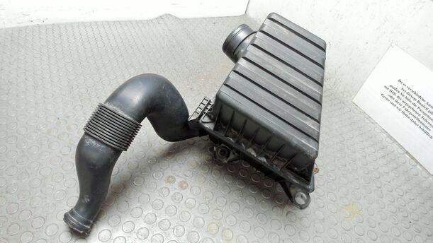 Foto: LUFTFILTERKASTEN eines VW Fox 1.2 Attraction
