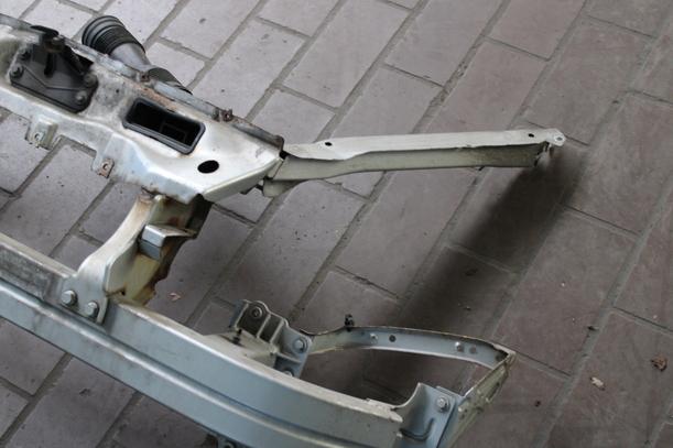 Foto: SCHLOSSTRÄGER OBEN eines Mercedes-Benz Vaneo 1.6 Attraction