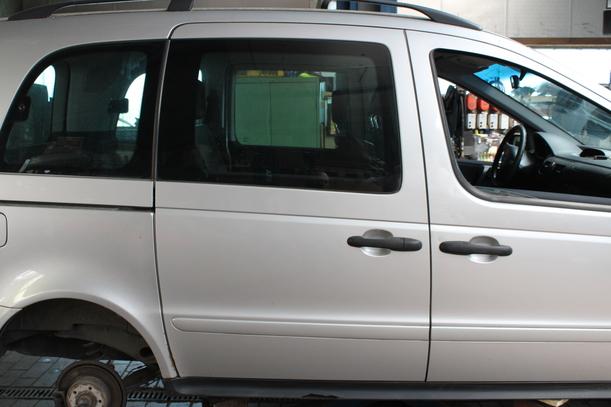 Foto: SCHIEBETÜR RECHTS eines Mercedes-Benz Vaneo 1.6 Attraction