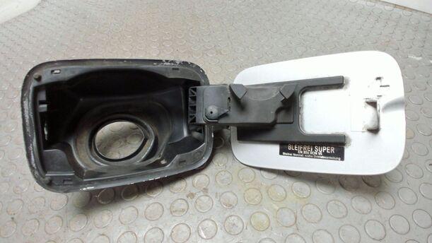 Foto: TANKKLAPPE / TANKDECKEL eines Mercedes-Benz Vaneo 1.6 Attraction
