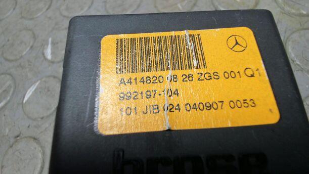 Foto: TÜRSTEUERGERÄT VORN RECHTS eines Mercedes-Benz Vaneo 1.6 Attraction
