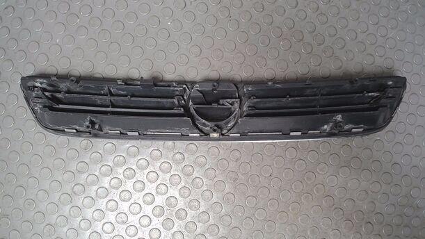 Foto: KÜHLERGRILL eines Opel Astra 1.8 Attraction