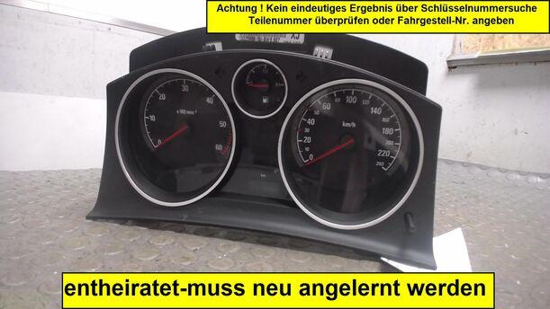 Foto: TACHOEINHEIT (ENTHEIRATET) eines Opel Astra 1.9 CDTI Caravan DPF Attraction