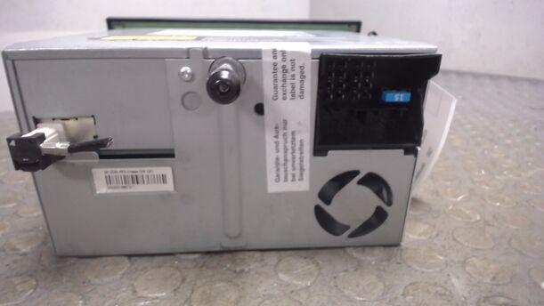 Foto: RADIO CD30 MP3 (ENTHEIRATET) eines Opel Astra 1.9 CDTI Caravan DPF Attraction
