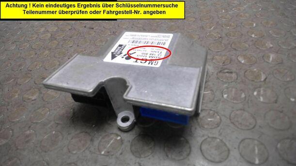 Foto: AIRBAGSTEUERGERÄT eines Opel Astra 1.9 CDTI Caravan DPF Attraction