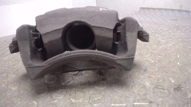 Foto: BREMSSATTEL VORN LINKS TRW eines Mercedes-Benz B 170 Attraction