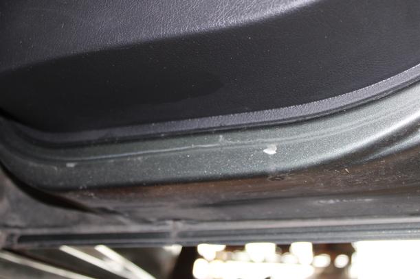 Foto: TÜR HINTEN RECHTS ( LIMOUSINE ) eines Peugeot 207 120 Special