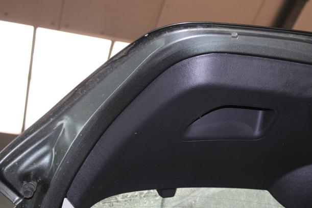 Foto: HECKKLAPPE/ HECKDECKEL ( 4/5 TÜRER ) eines Peugeot 207 120 Special
