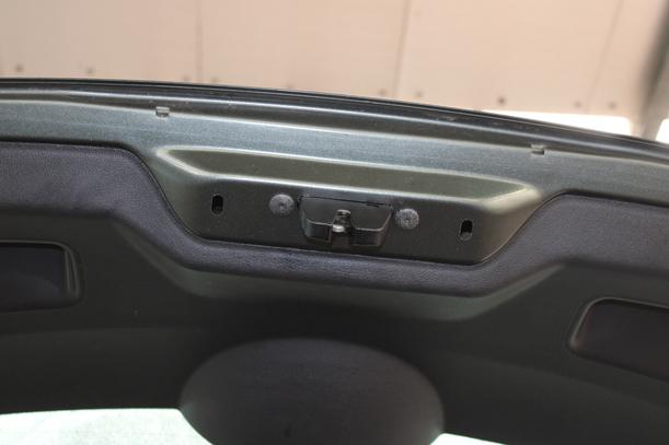 Foto: HECKKLAPPE/ HECKDECKEL ( 4/5 TÜRER ) eines Peugeot 207 120 Special