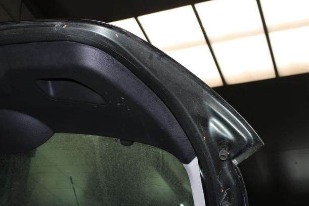 Foto: HECKKLAPPE/ HECKDECKEL ( 4/5 TÜRER ) eines Peugeot 207 120 Special