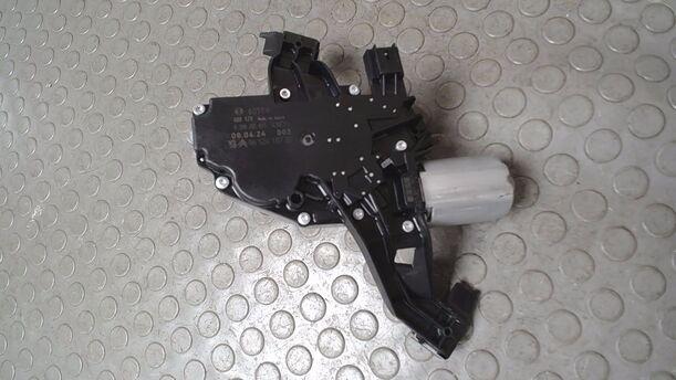 Foto: SCHEIBENWISCHERMOTOR HINTEN eines Peugeot 207 120 Special