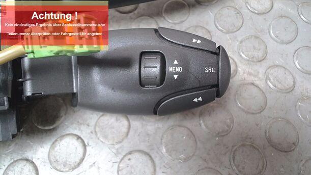 Foto: KOMBISCHALTER/ LENKSTOCKSCHALTER eines Peugeot 207 120 Special