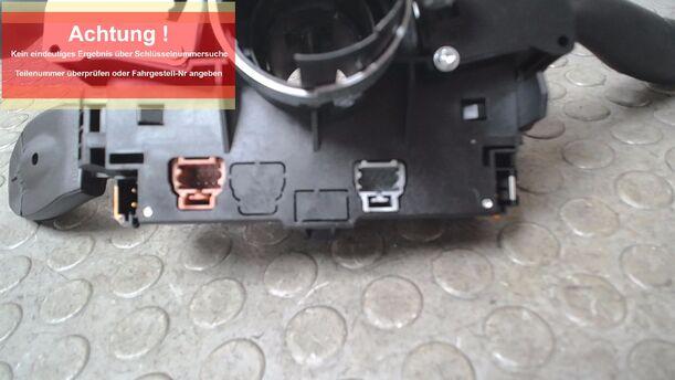 Foto: KOMBISCHALTER/ LENKSTOCKSCHALTER eines Peugeot 207 120 Special
