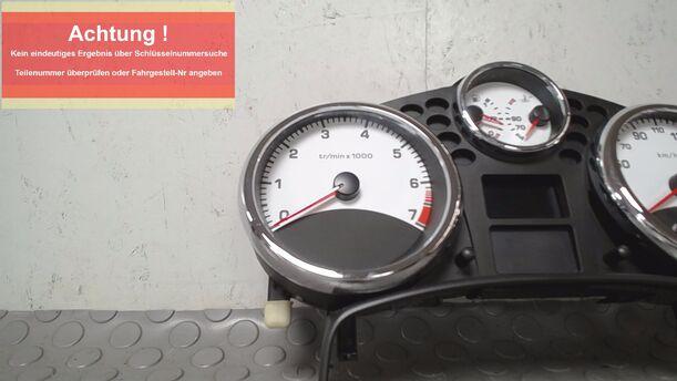 Foto: TACHOEINHEIT eines Peugeot 207 120 Special