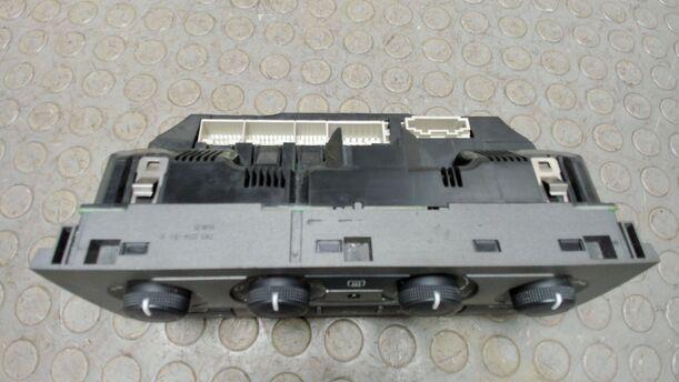 Foto: HEIZUNGSBETÄTIGUNG eines Audi A6 Avant 2.7 TDI DPF Special
