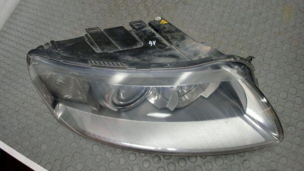 Foto: XENON SCHEINWERFER RECHTS ( AUTOMATISCHE LWR ) eines Audi A6 Avant 2.7 TDI DPF Special