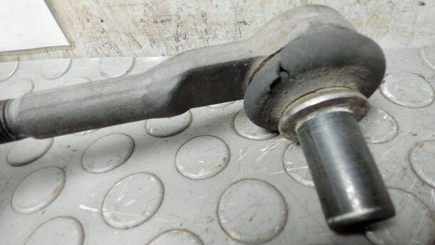 Foto: SERVOLENKUNG / LENKGETRIEBE ( ZF ) eines Audi A6 Avant 2.7 TDI DPF Special