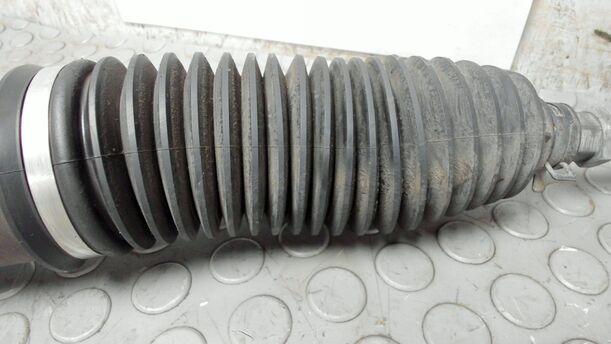Foto: SERVOLENKUNG / LENKGETRIEBE ( ZF ) eines Audi A6 Avant 2.7 TDI DPF Special