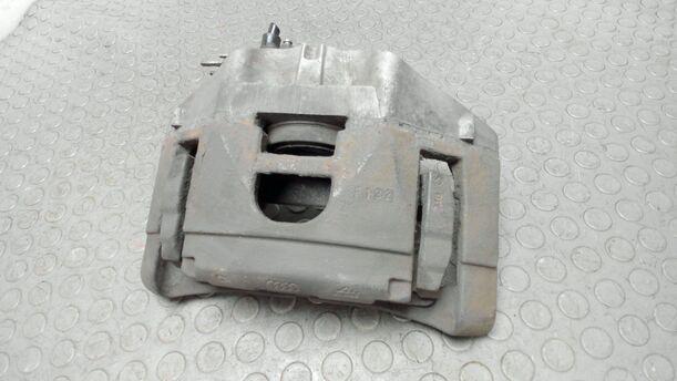 Foto: BREMSSATTEL VORN LINKS eines Audi A6 Avant 2.7 TDI DPF Special
