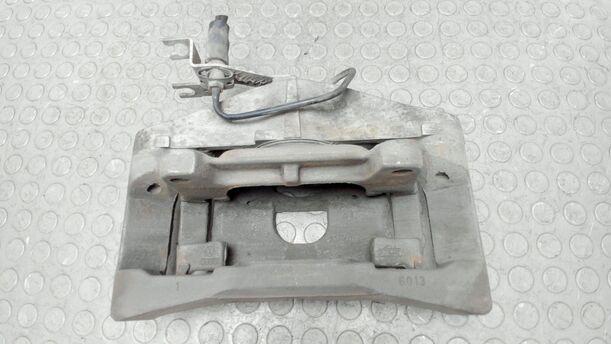 Foto: BREMSSATTEL VORN RECHTS eines Audi A6 Avant 2.7 TDI DPF Special