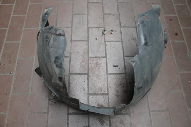 Foto: RADHAUSSCHALE/ INNENRADHAUS VORN LINKS eines Opel Astra 1.6 Caravan Special