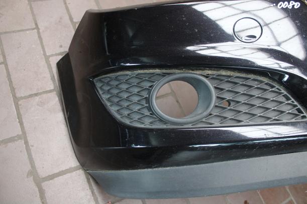 Foto: STOSSFÄNGER/ STOßSTANGE VORN eines Opel Astra 1.6 Caravan Special