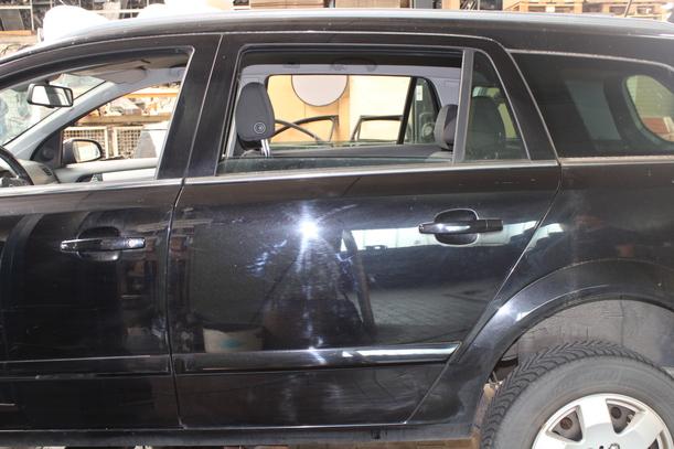 Foto: TÜR HINTEN LINKS ( CARAVAN ) eines Opel Astra 1.6 Caravan Special