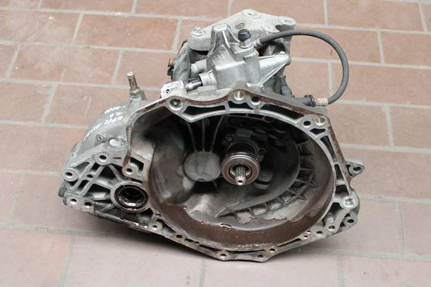 Foto: SCHALTGETRIEBE F17 3,94 eines Opel Astra 1.6 Caravan Special