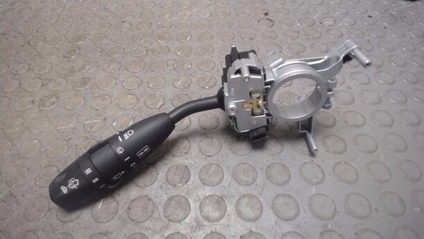 Foto: BLINKERSCHALTER eines Mercedes-Benz B 170 Special