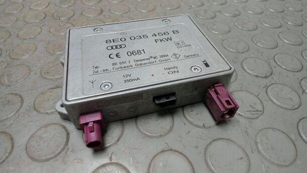 Foto: ANTENNENVERSTÄRKER eines Audi A6 Avant 2.7 TDI DPF Special
