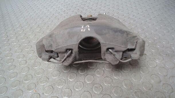 Foto: BREMSSATTEL VORN LINKS ( ATE / 57/25 ) eines Opel Astra 1.6 Caravan