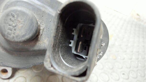 Foto: BREMSSATTEL HINTEN LINKS ( ELEKTRISCH FESTSTELLBREMSE ) eines Audi A6 Avant 2.7 TDI DPF