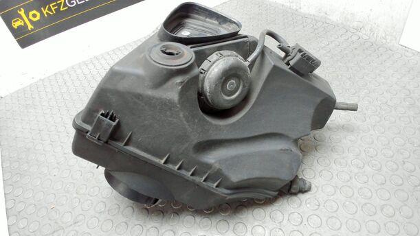 Foto: LUFTFILTERGEHÄUSE eines Audi A6 Avant 2.7 TDI DPF