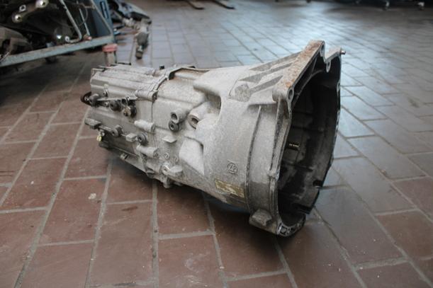 Foto: SCHALTGETRIEBE 6 GANG ( GS6-37DZ ) eines BMW 320d DPF Touring CLX