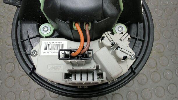Foto: HEIZUNGSGEBLÄSE eines BMW 320d DPF Touring CLX