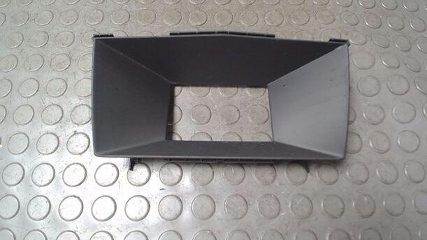 Foto: BLENDE INFORMATIONSDISPLAY eines Opel Astra 1.6 Caravan CLX
