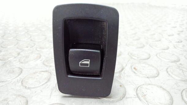 Foto: FENSTERHEBERSCHALTER eines BMW 320d DPF Touring