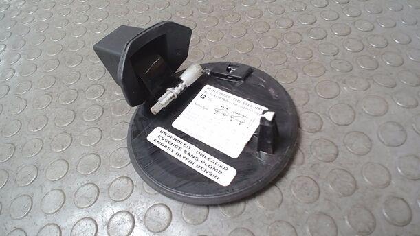 Foto: TANKKLAPPE/ TANKDECKEL ( CARAVAN ) eines Opel Astra 1.6 Caravan