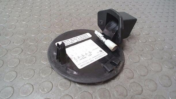 Foto: TANKKLAPPE/ TANKDECKEL ( CARAVAN ) eines Opel Astra 1.6 Caravan